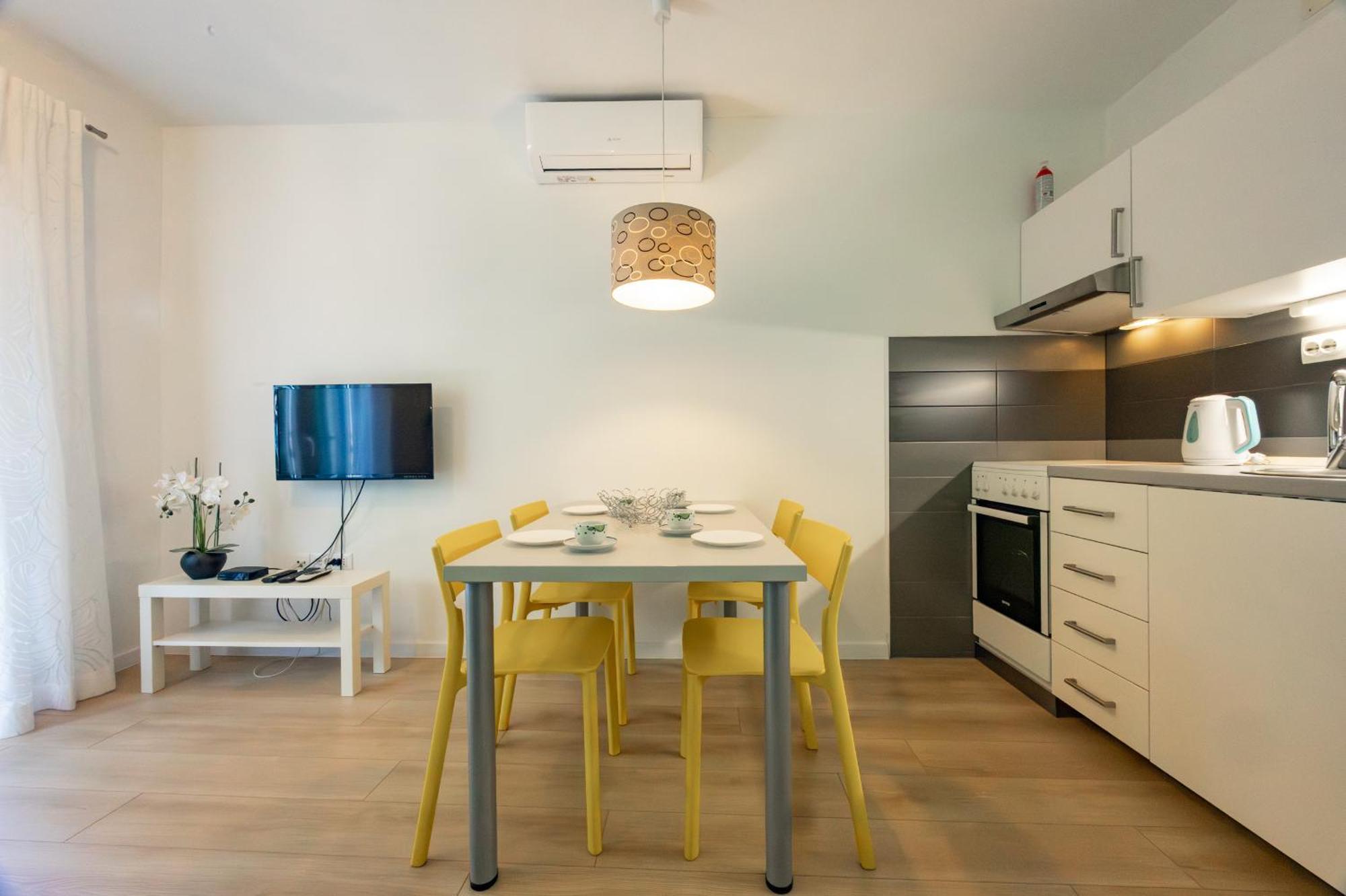 Apartments Krzanic Podgora Eksteriør billede