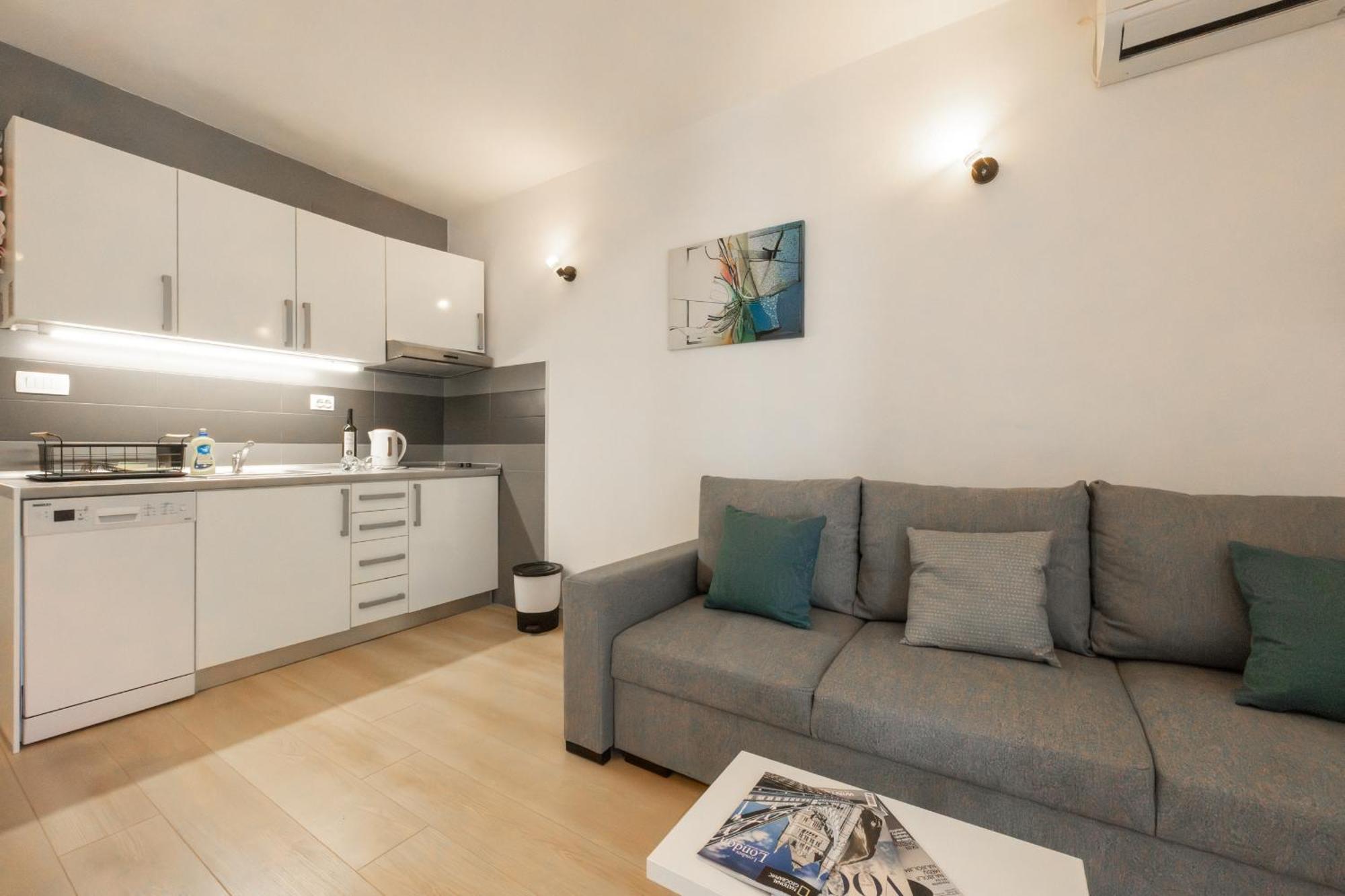 Apartments Krzanic Podgora Eksteriør billede